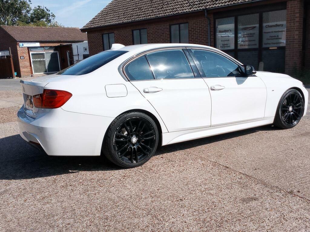 BMW 3 Series Sport White #25