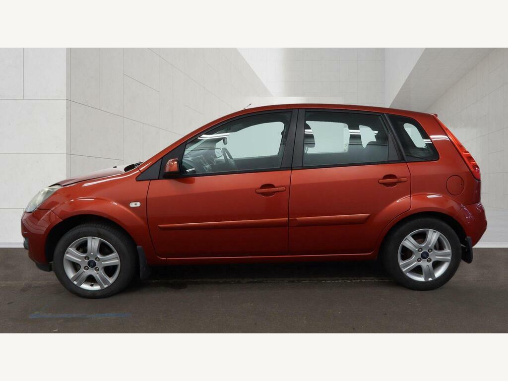 Ford Fiesta 1.25 Zetec Climate Red #2