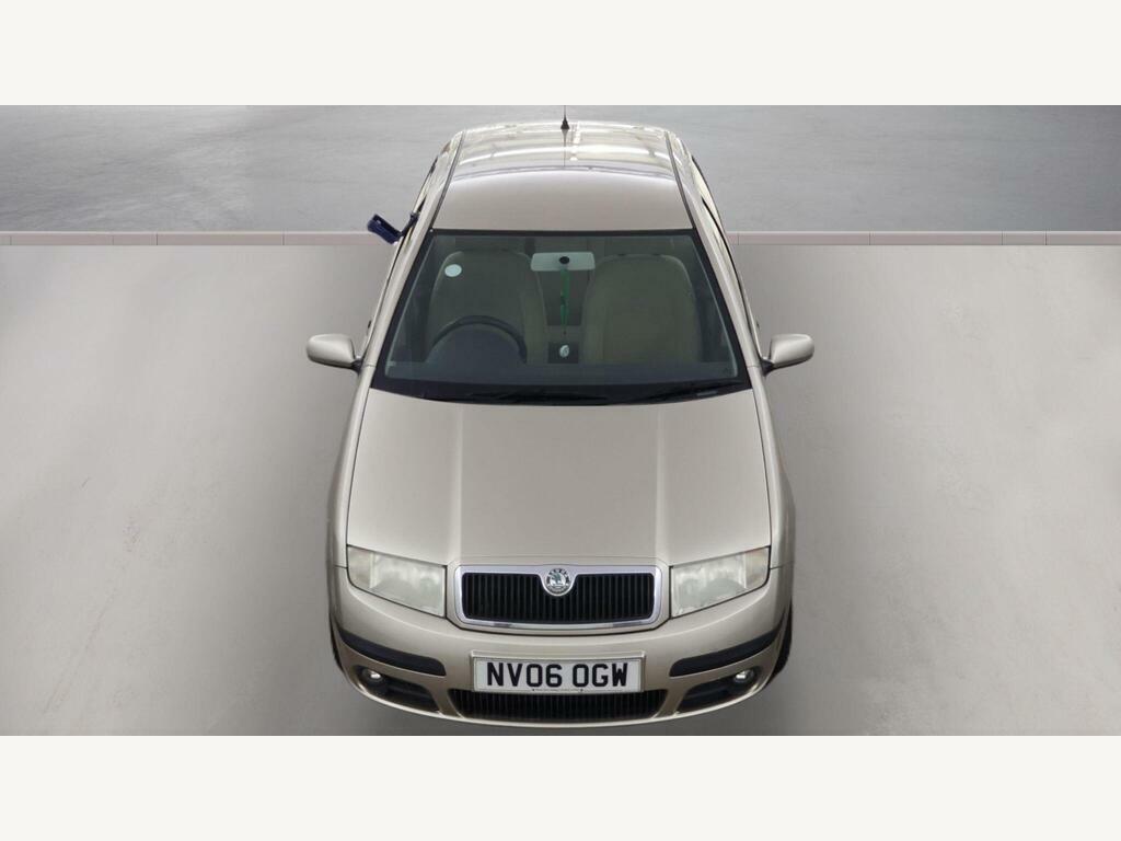 Skoda Fabia 1.4 16V Ambiente Silver #5
