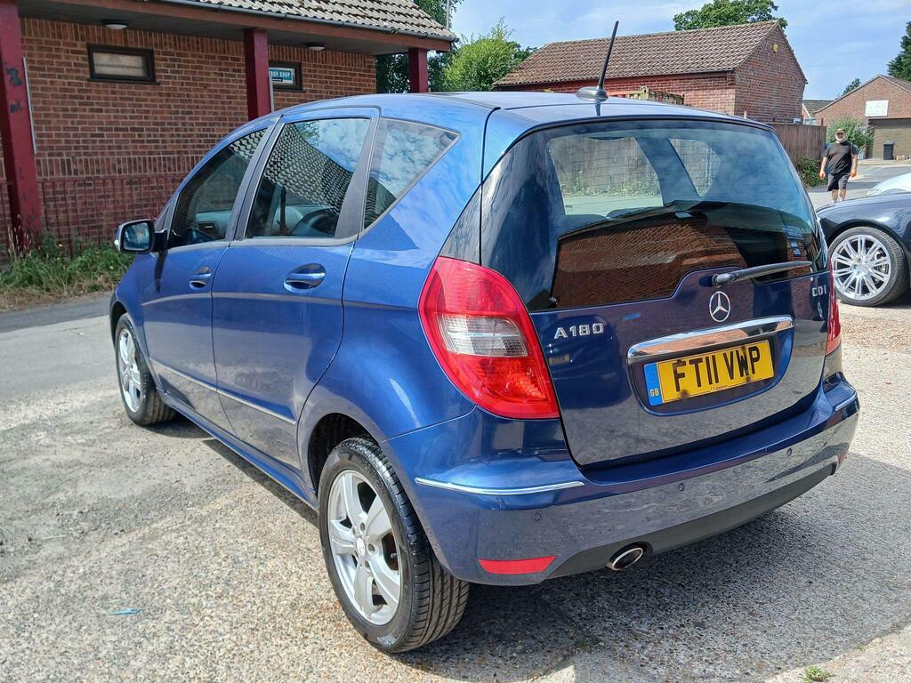 Mercedes-Benz A Class 1.5 Blueefficiency Avantgarde Se Black #9