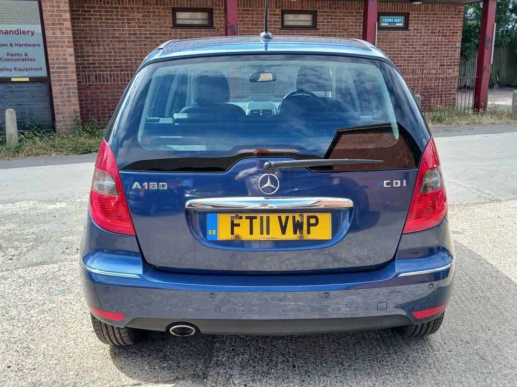 Mercedes-Benz A Class 1.5 Blueefficiency Avantgarde Se Black #8