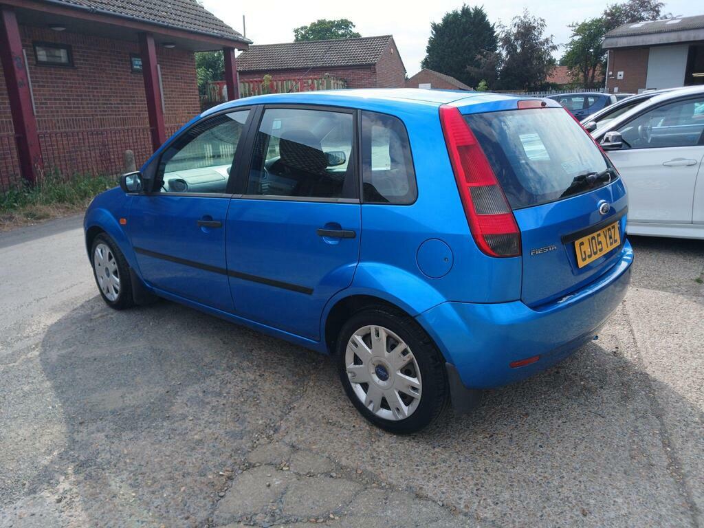 Ford Fiesta 1.6 Ghia 16V 100 Bhp Service History Red #10