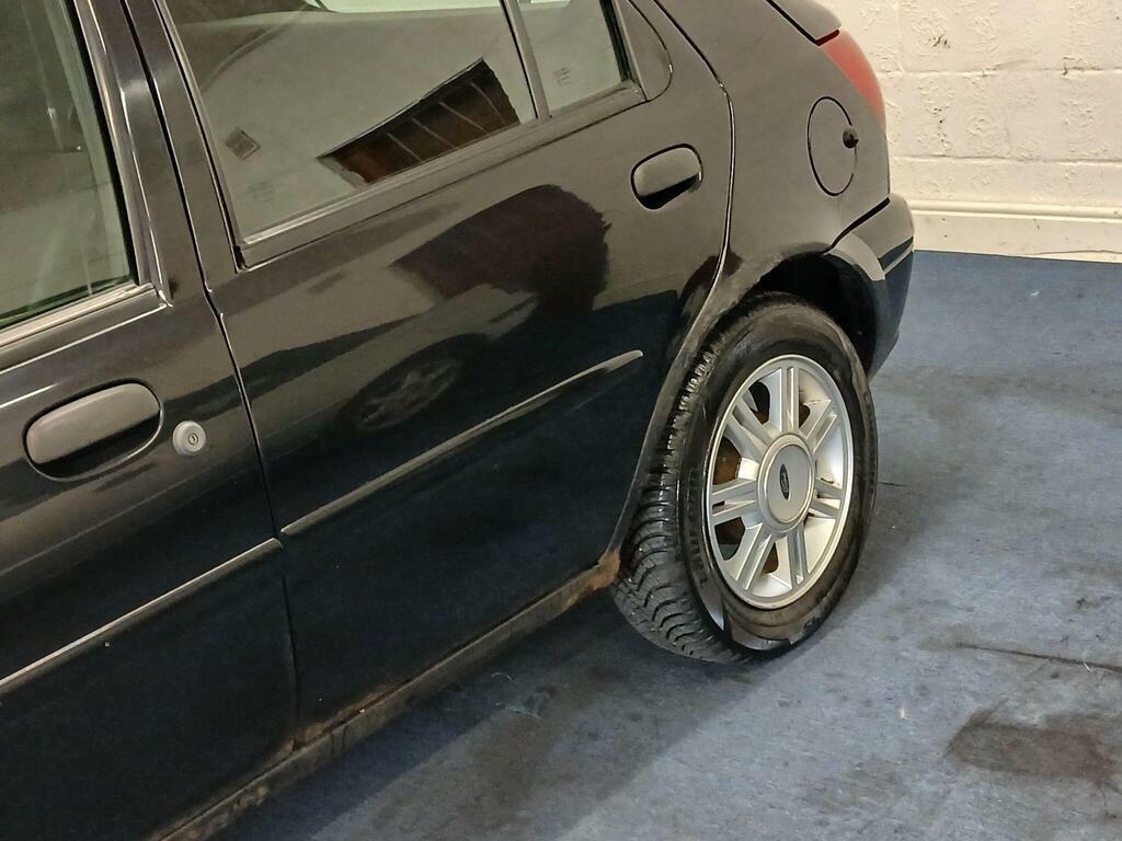 Ford Fiesta 1.6 16V Zetec S Silver #13