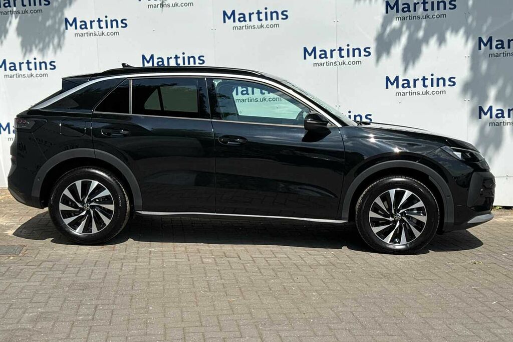 Volkswagen T-Roc 1.5 Etsi 150 Life Dsg RK26PFA Black #4