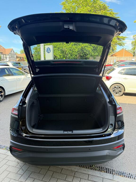Volkswagen Taigo Automatic Black #6