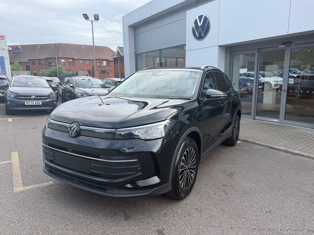 Volkswagen Tiguan 1.5 Etsi Mhev Match Dsg Euro 6 Ss Black