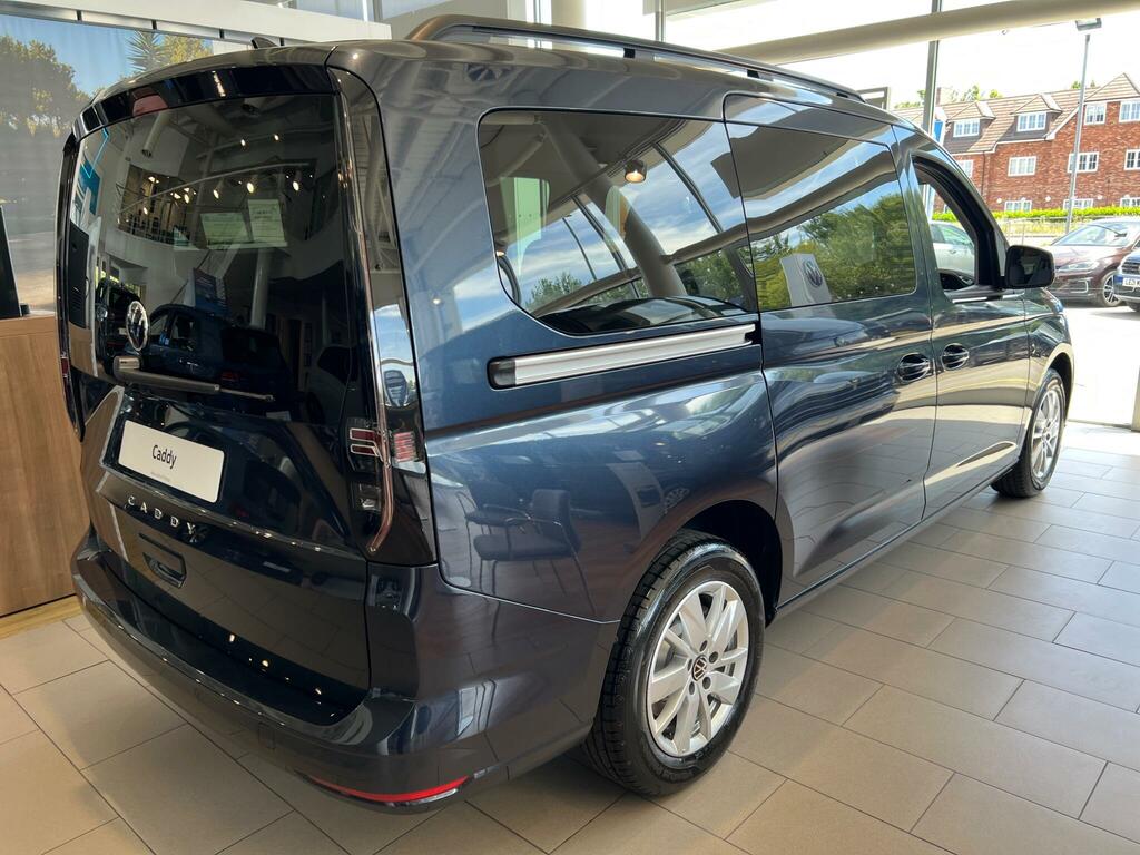 Volkswagen Caddy Life 2.0 Tdi Life Dsg Euro 6 Ss Blue #4