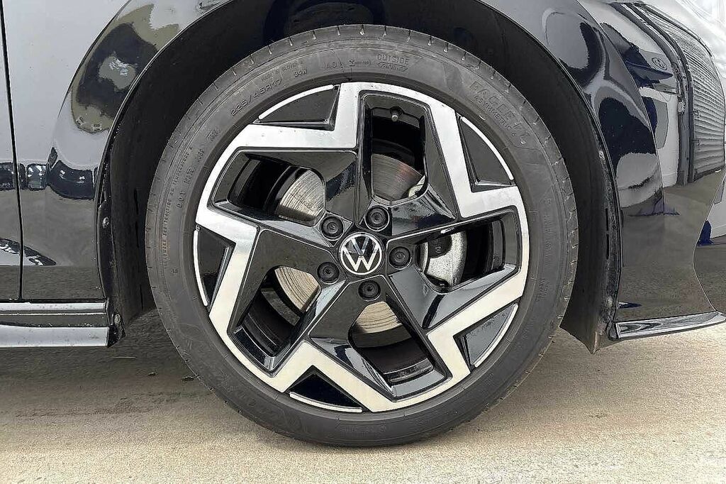 Volkswagen Golf 1.5 Tsi 150 R-line KS75FHJ Black #5