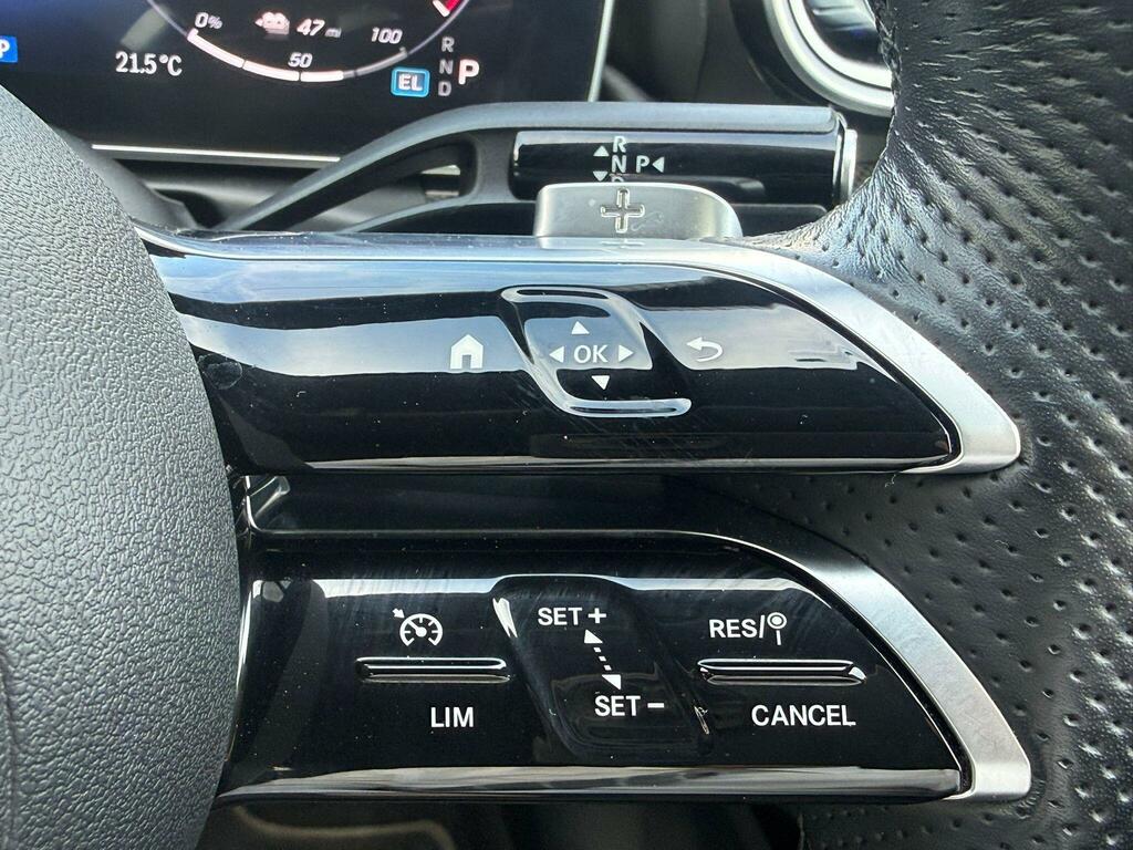 Mercedes-Benz C Class C200 Amg Line Edition Premium 9G-tronic 2023 Black #17