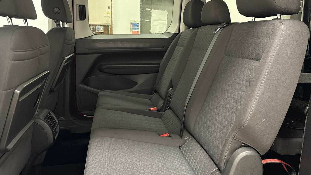Volkswagen Caddy Maxi Life 2.0 Tdi Life Mpv Dsg Euro 6 Ss 122 White #8