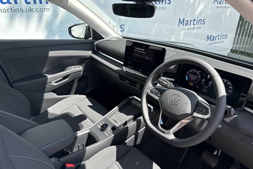 Volkswagen T-Roc 1.5 Etsi 150 Life Dsg RA26VDP Black #6