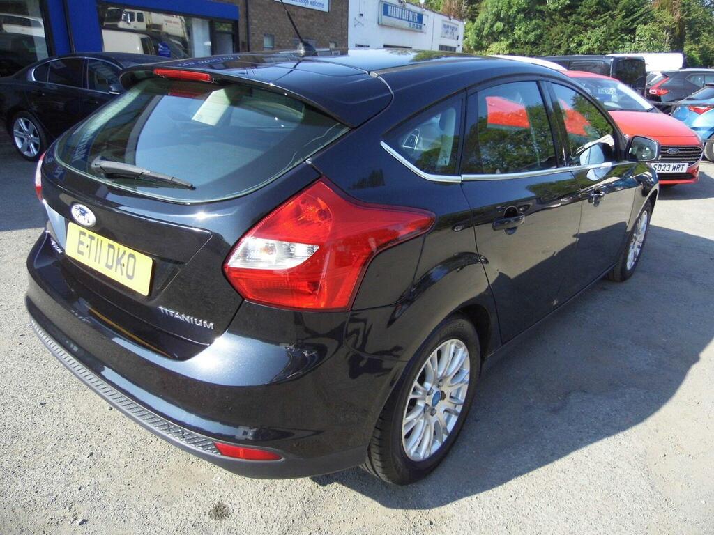 Ford Focus Hatchback 1.6 Titanium Euro 5 201111 Black #6