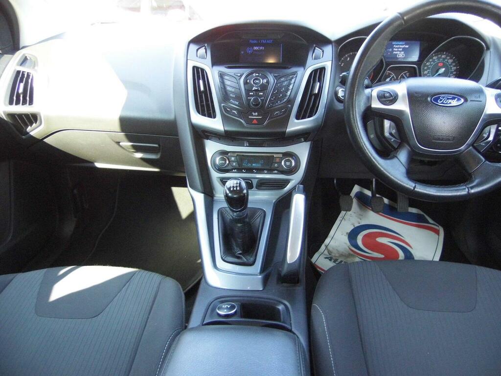 Ford Focus 1.6 Zetec Estate Euro 5 125 Ps Grey #19