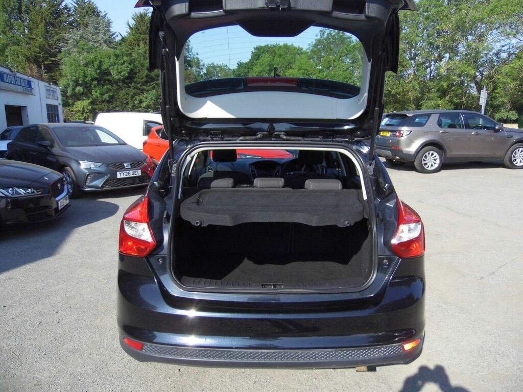 Ford Focus 1.6 Zetec Estate Euro 5 125 Ps Grey #16