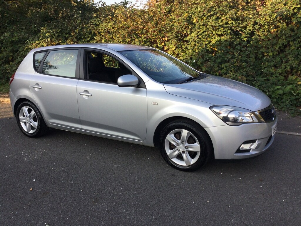 Kia Ceed 1.6 2 Silver
