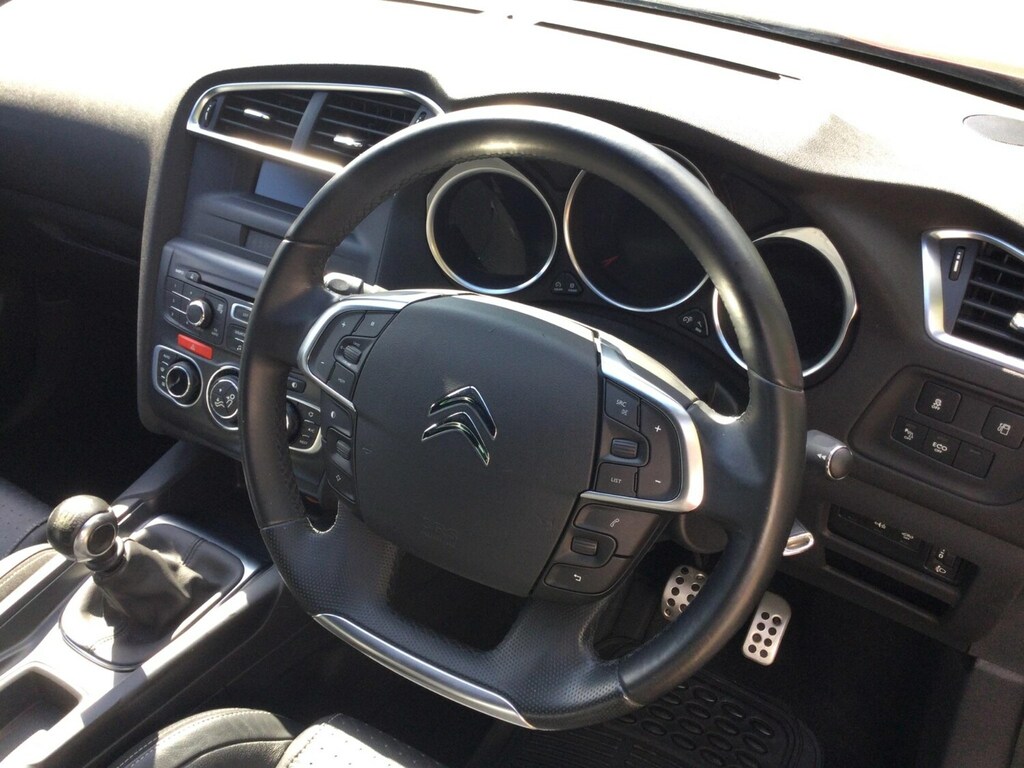 Citroen DS4 1.6 E-hdi Airdream Dstyle Euro 5 Ss Red #6
