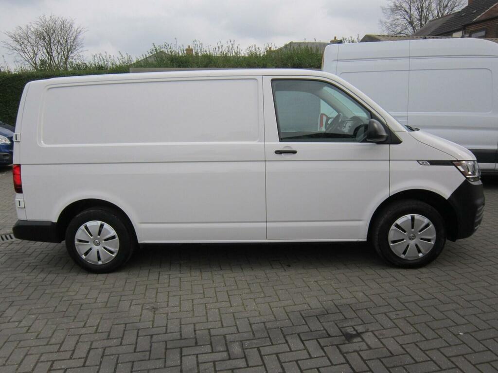 Volkswagen Transporter 2.0 Tdi 110 Startline Van VK72KYJ White #4