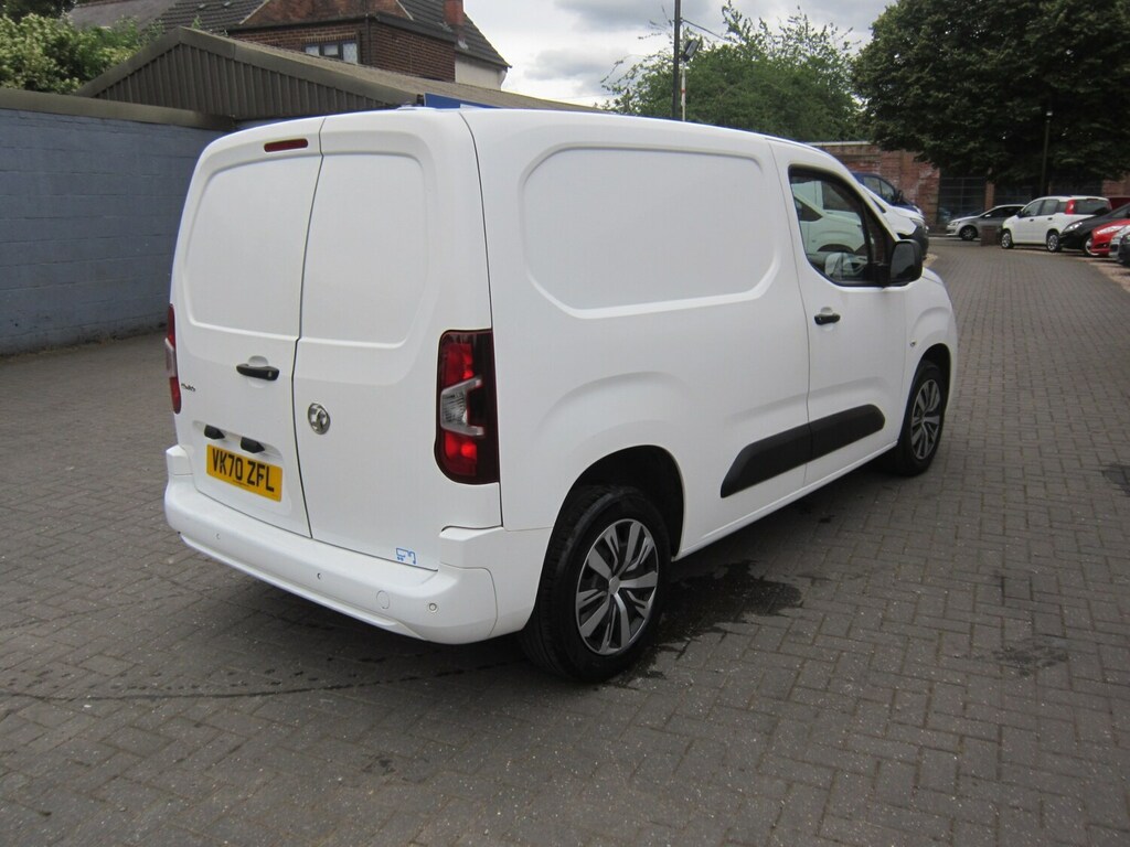 Vauxhall Combo 2000 1.5 Turbo D 100Ps H1 Sportive Van White #5