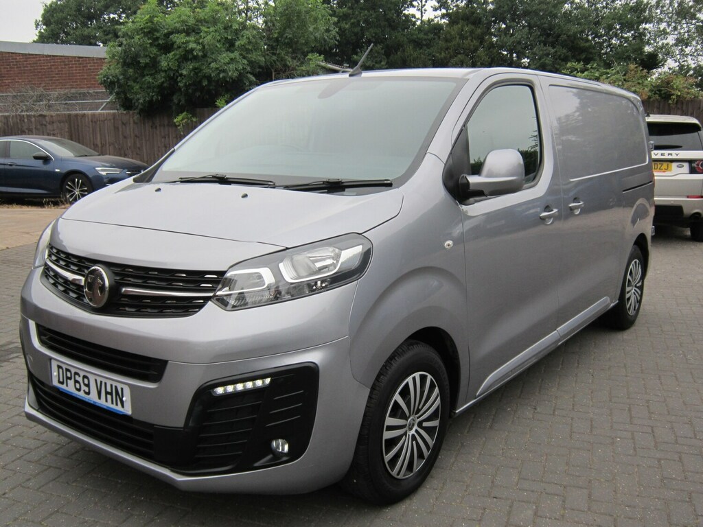 Vauxhall Vivaro 2700 1.5D 100Ps Sportive H1 Van Grey #3