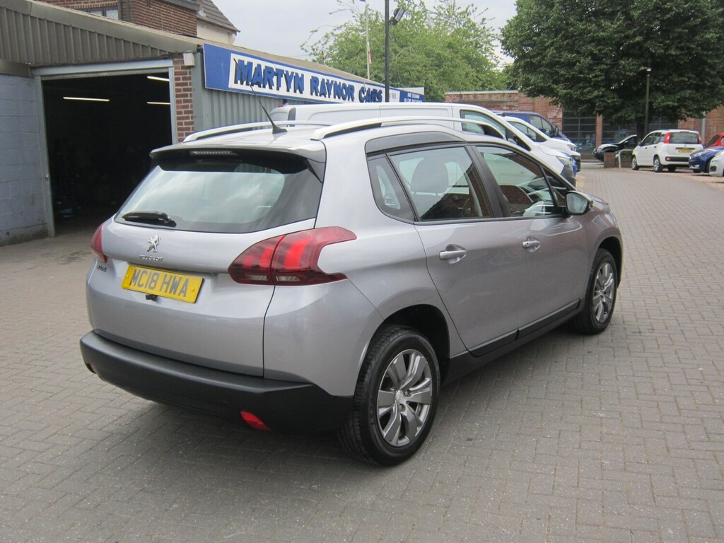 Peugeot 2008 1.2 Puretech Active Grey #5