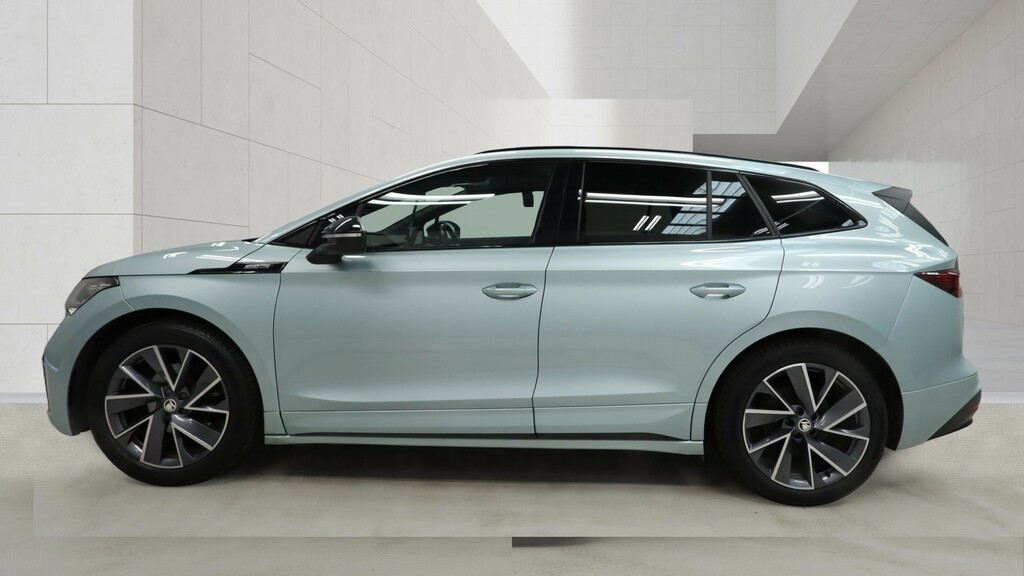 Skoda ENYAQ Coupe Iv Vrs Red #2