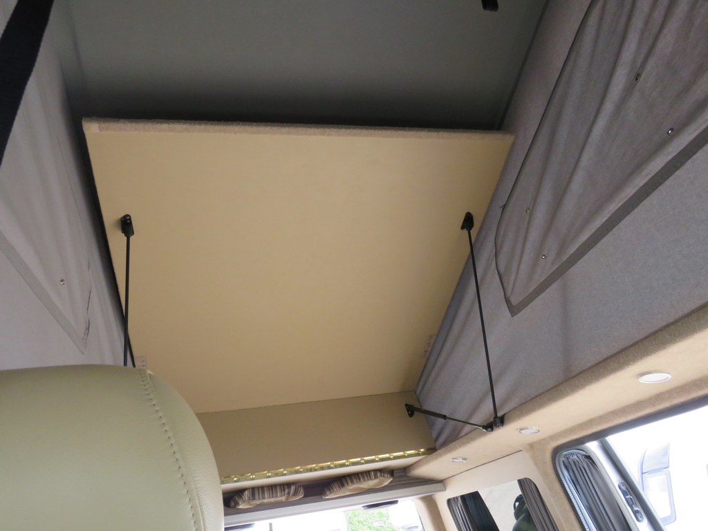 Volkswagen Transporter Highline Blue #15