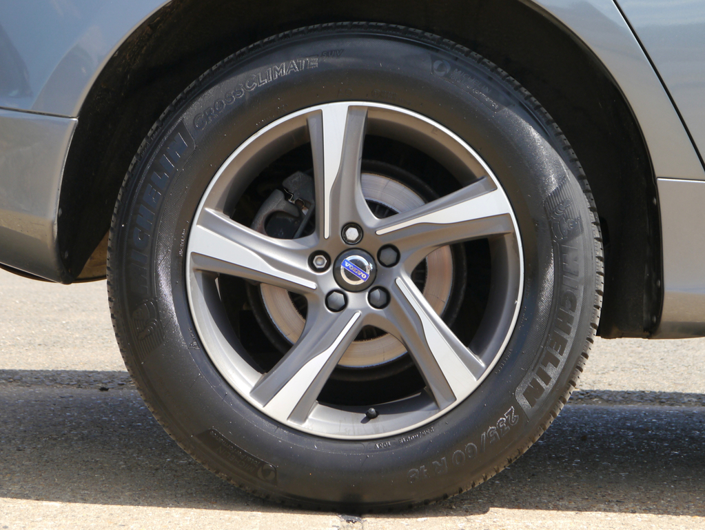 Volvo XC60 Xc60 Se Lux Nav D5 Awd Black #19