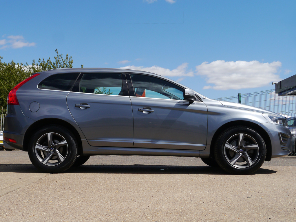 Volvo XC60 Xc60 Se Lux Nav D5 Awd Black #10