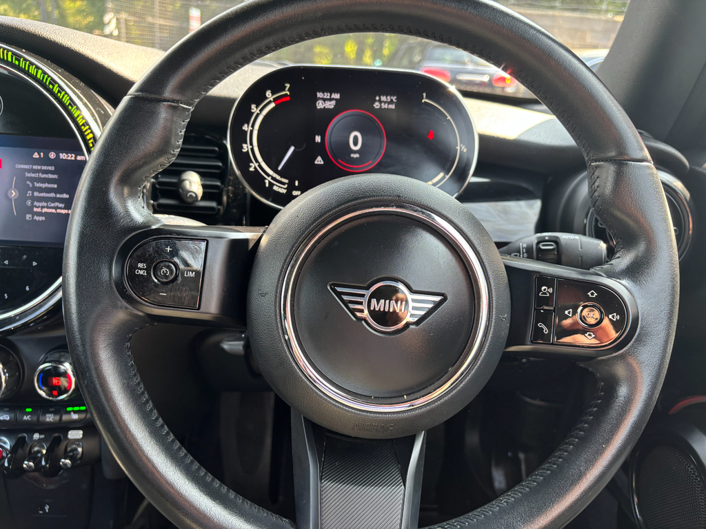 Mini Clubman 1.5 Cooper Classic 6Dr Black #16