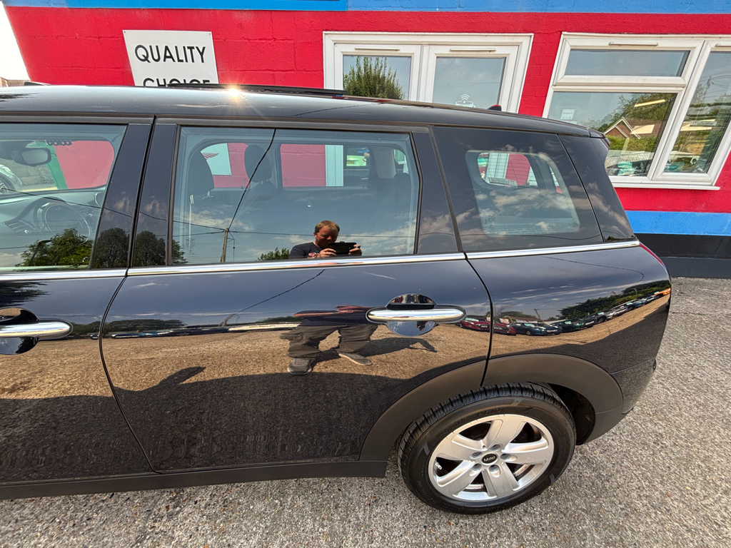 Mini Clubman 1.5 Cooper Classic 6Dr Black #17