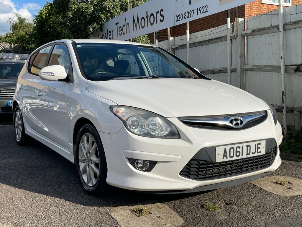 Hyundai I30 1.4 Comfort Euro 5 White #4
