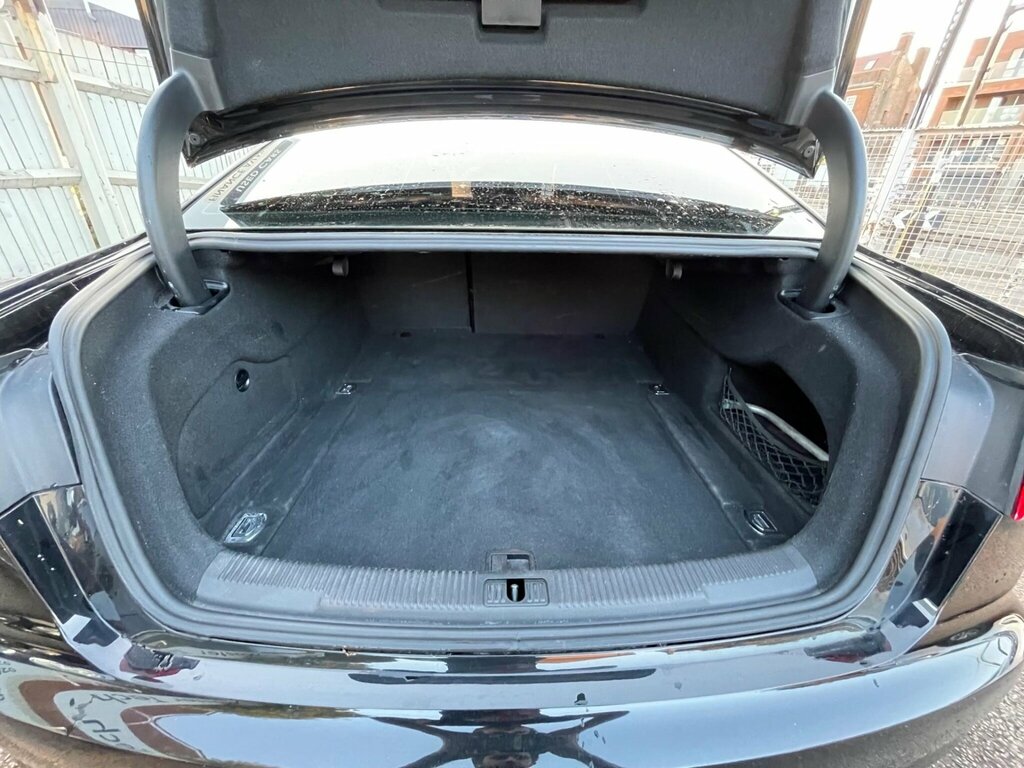 Audi A6 Saloon Saloon White #12
