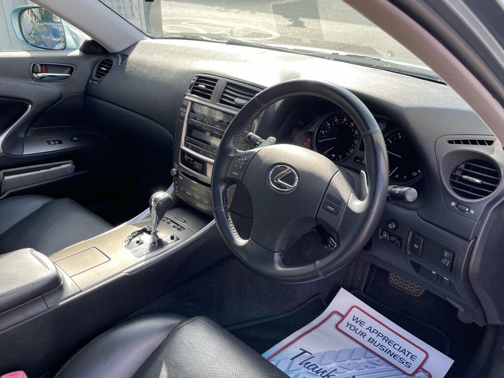 Lexus IS Saloon 2.5 250 Se-l 200808 Red #27