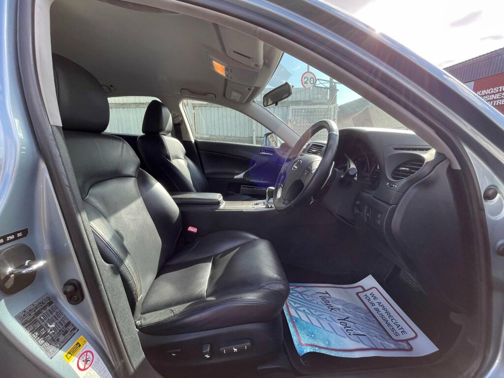 Lexus IS Saloon 2.5 250 Se-l 200808 Red #26