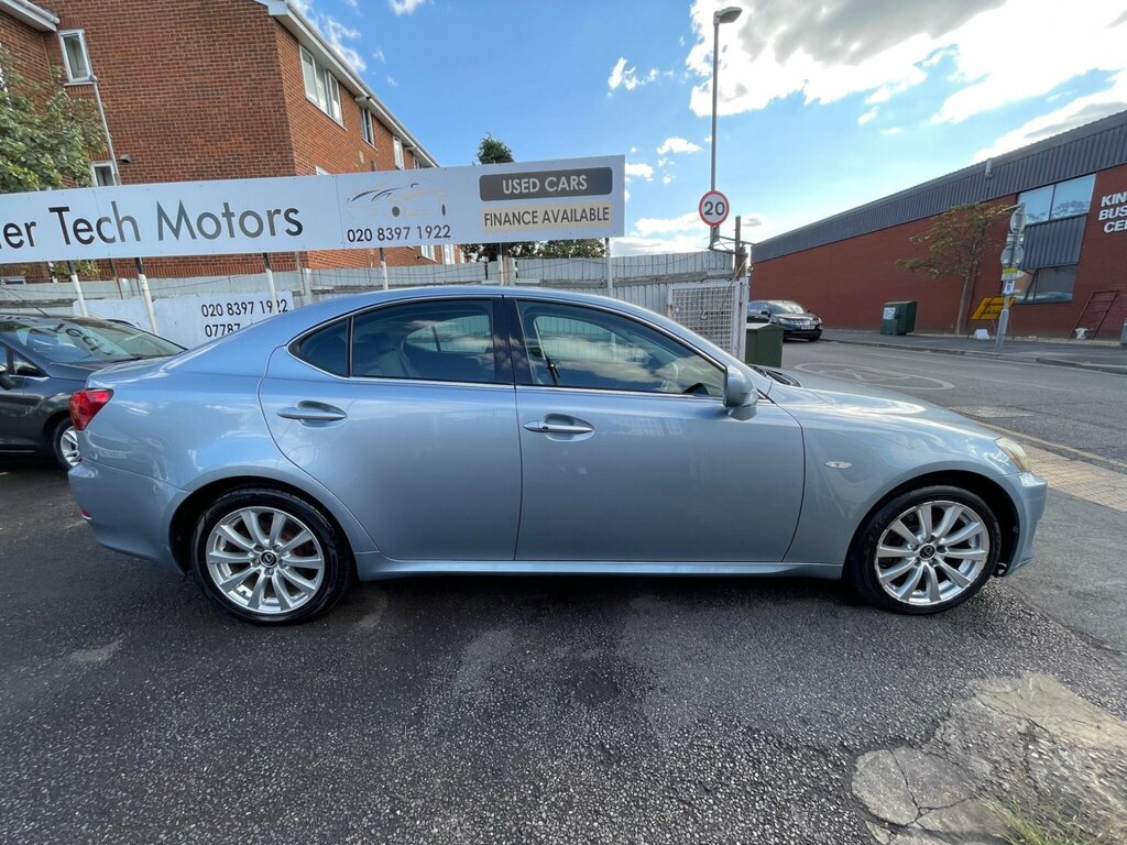 Lexus IS Saloon 2.5 250 Se-l 200808 Red #15