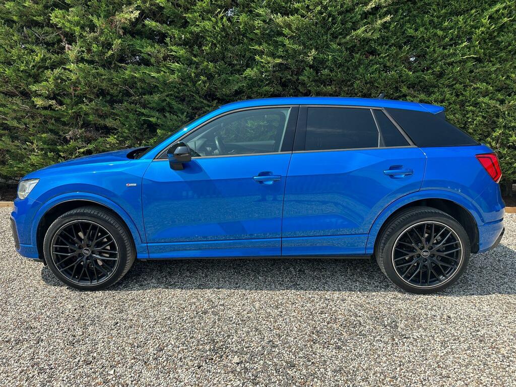 Audi Q2 Black Edition Blue #5
