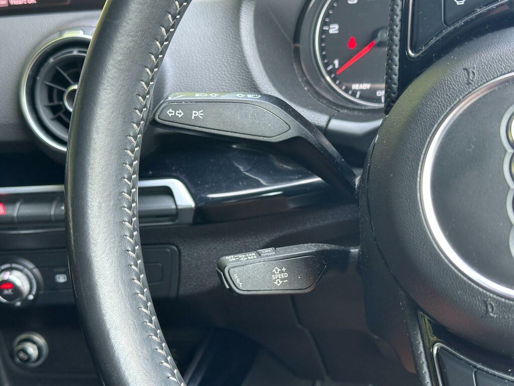 Audi Q2 30 Tdi Sport Red #30