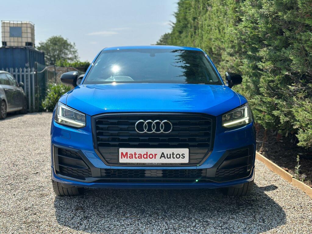 Audi Q2 Black Edition Blue #2