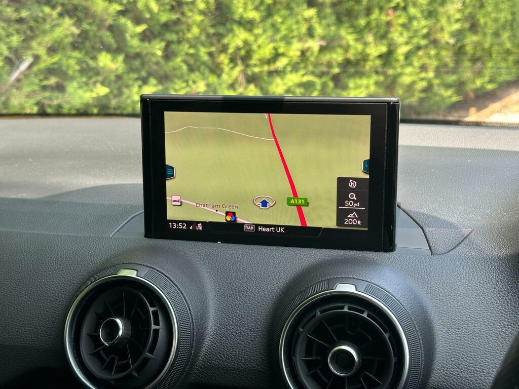 Audi Q2 30 Tdi Sport Red #25