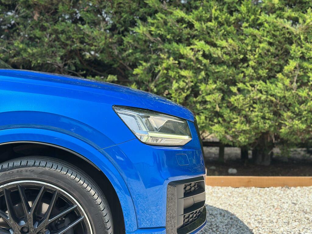 Audi Q2 30 Tdi Sport Red #37