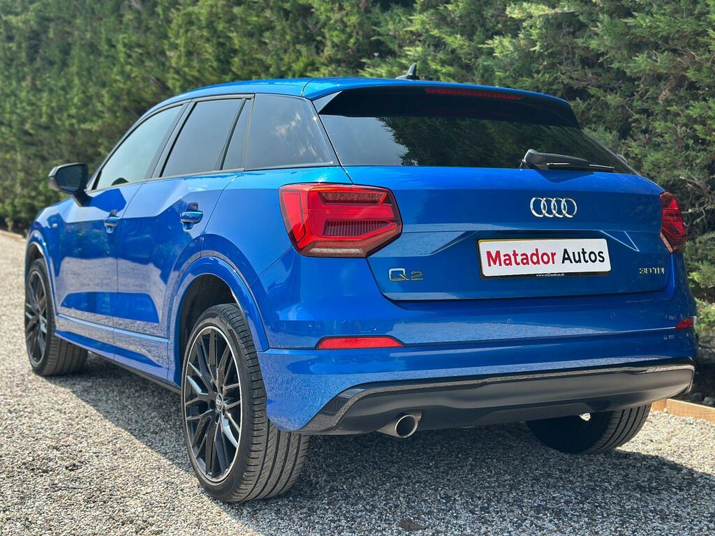 Audi Q2 Black Edition Blue #4