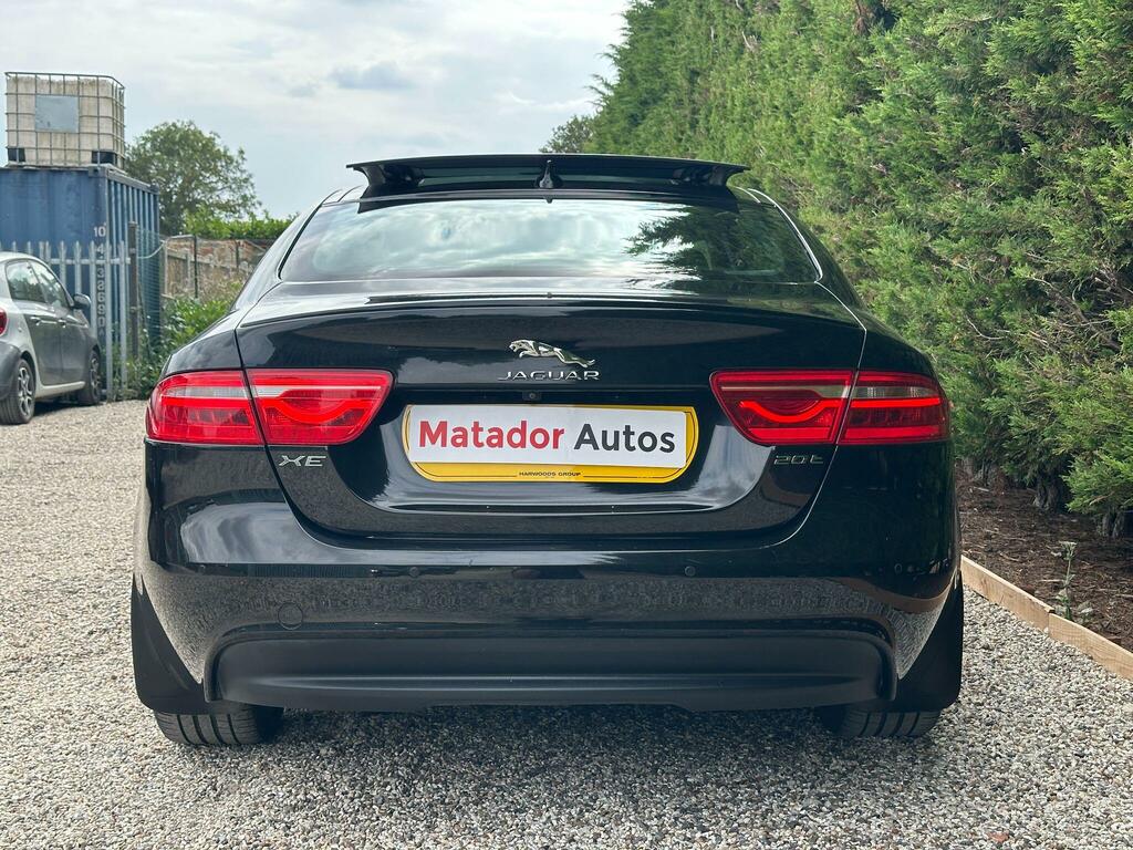 Jaguar XE R-sport Black #6