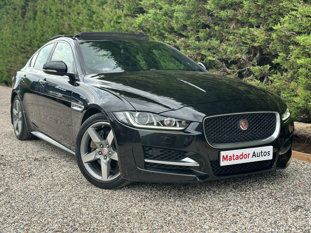 Jaguar XE R-sport Black