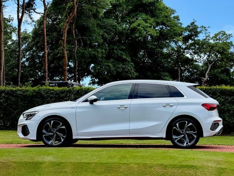 Audi A3 Sportback Tfsi S BL23ZNN White #4