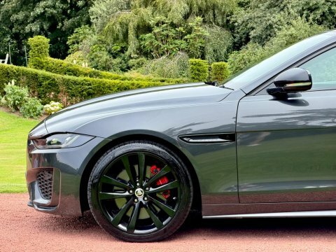 Jaguar XE 2.0 P250i R-dynamic Hse Black Saloon Au Grey #8