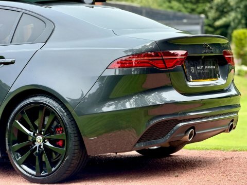 Jaguar XE 2.0 P250i R-dynamic Hse Black Saloon Au Grey #17