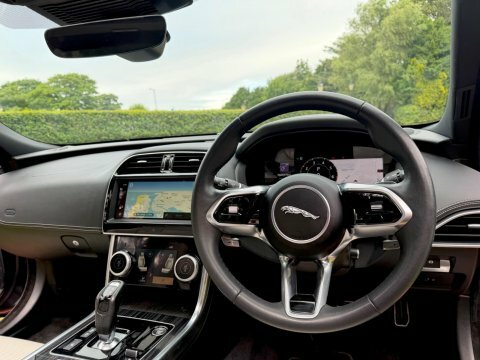 Jaguar XE 2.0 P250i R-dynamic Hse Black Saloon Au Grey #25