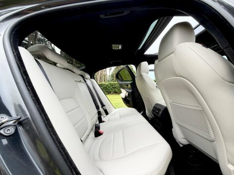 Jaguar XE 2.0 P250i R-dynamic Hse Black Saloon Au Grey #20