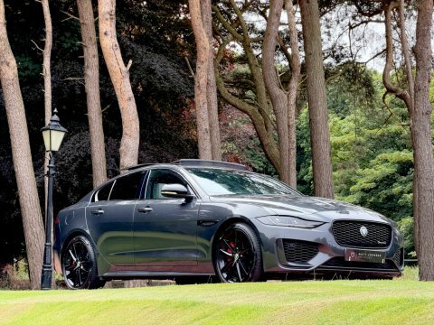 Jaguar XE 2.0 P250i R-dynamic Hse Black Saloon Au Grey #32