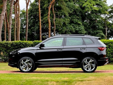 Skoda Karoq Sportline Tsi Dsg Black #4
